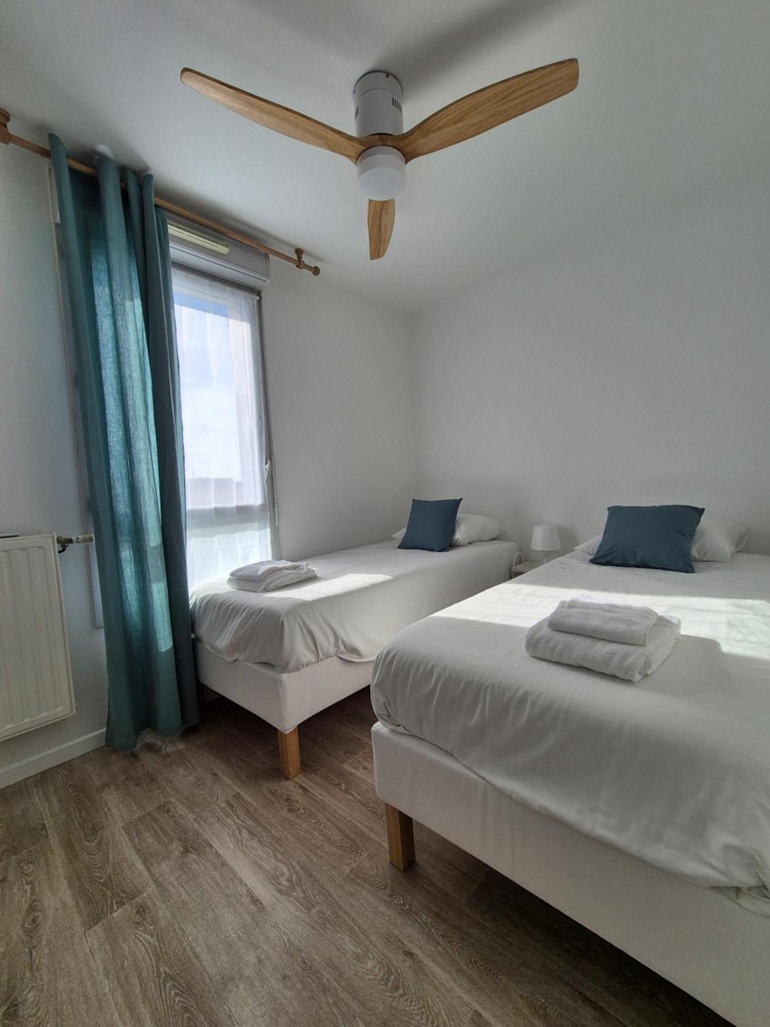 Appartement Les Portes Du Stade Сен Дени Екстериор снимка