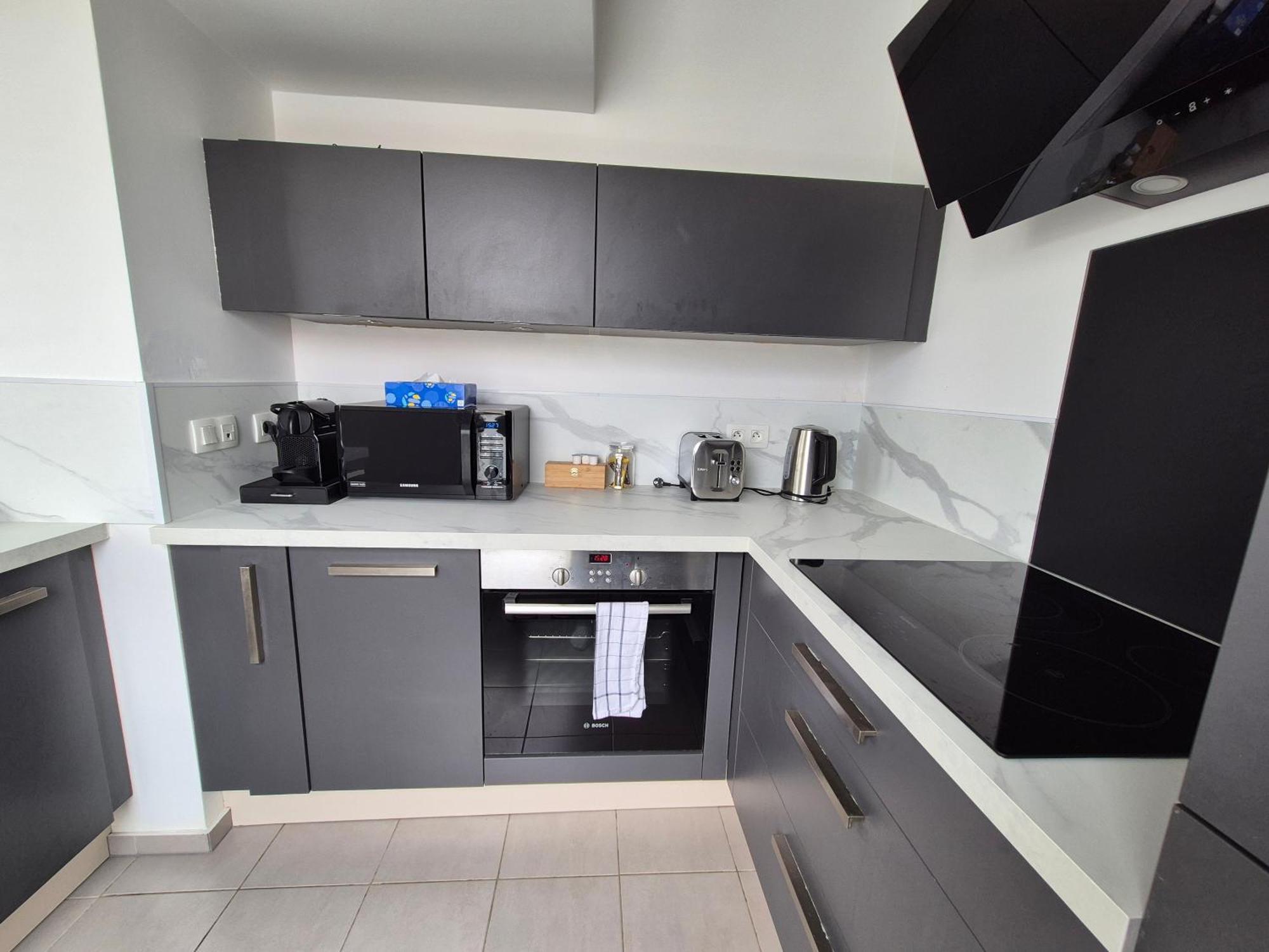 Appartement Les Portes Du Stade Сен Дени Екстериор снимка