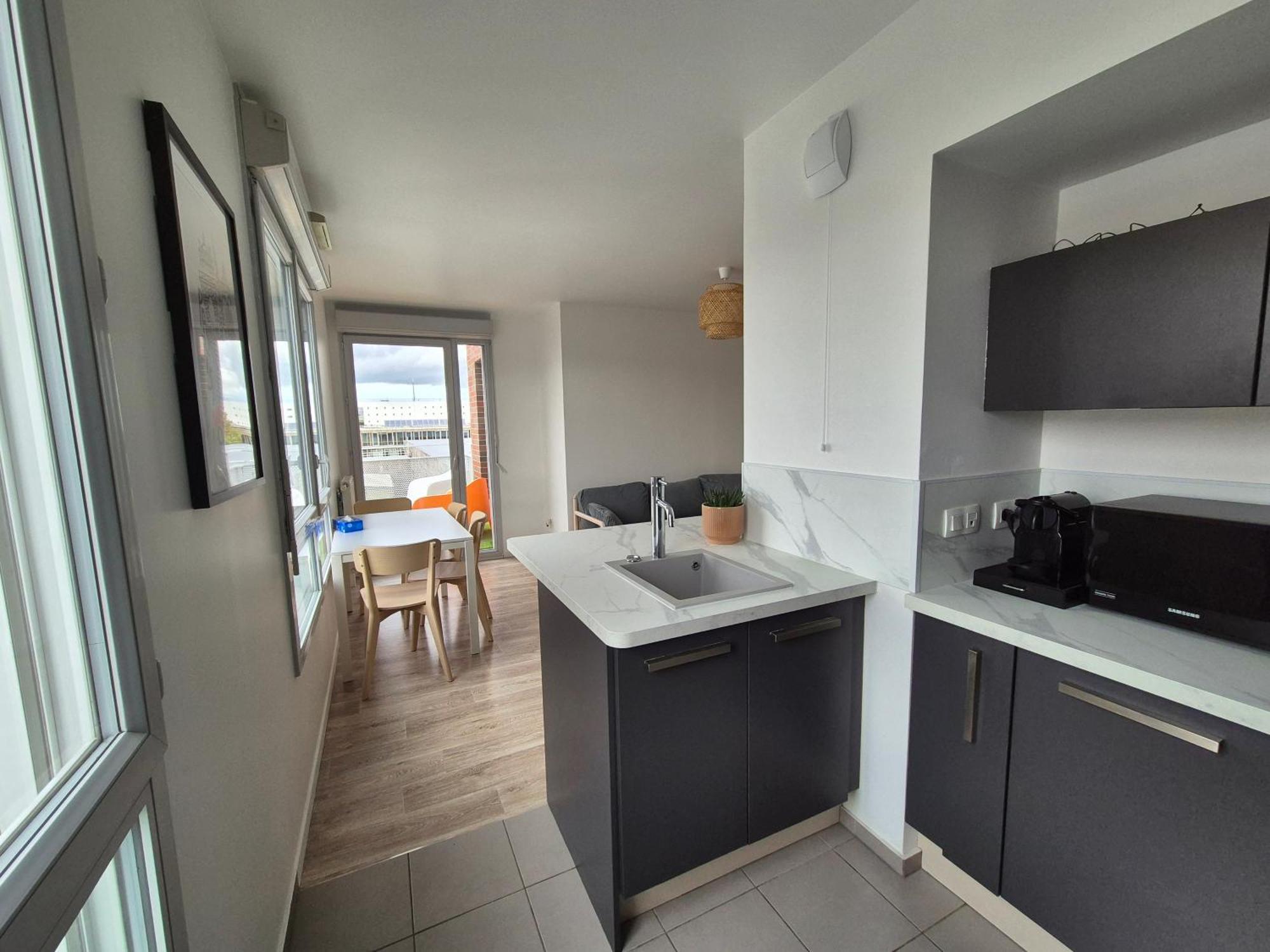 Appartement Les Portes Du Stade Сен Дени Екстериор снимка